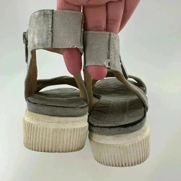 Adrienne Vittadini sandals size 6.5 Casey pewter leather walking flatforms - Picture 7 of 11